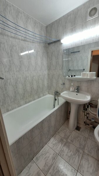 1 Decembrie - Trapezului vanzare ap. 4 cam dec